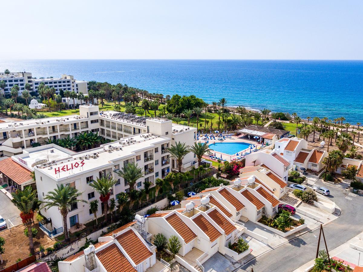 Helios Bay Hotel And Suites Klorakas Buitenkant foto